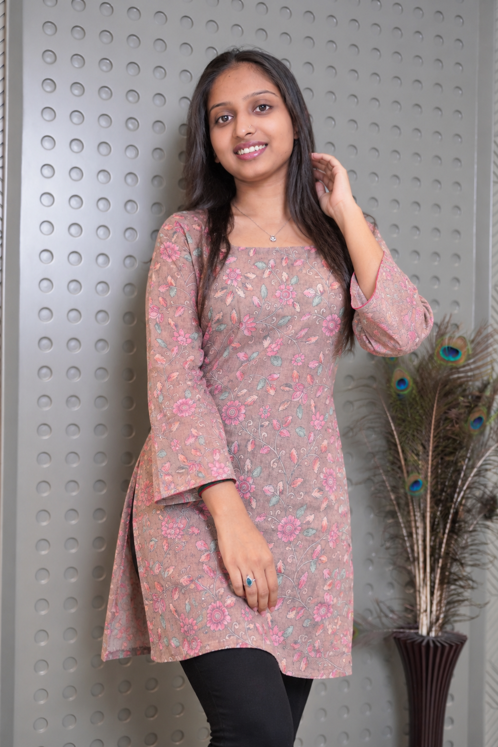 Mauve Pink Floral Printed Straight Kurti for Women