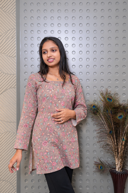 Mauve Pink Floral Printed Straight Kurti for Women